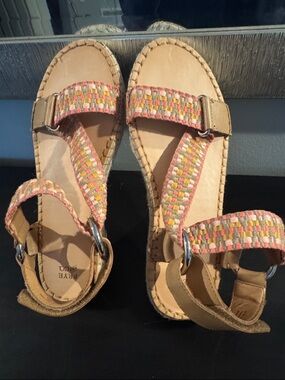Frye and Co Kole Woven Strap Tan Leather Sandals - Coral, Yellow & Cream